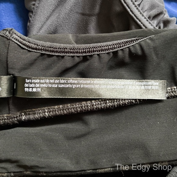 Victoria’s Secret | Embossed Leopard Print Sports Bra - Picture 7 of 7